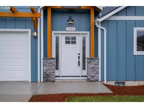 1453 45TH AVE, Sweet Home, OR 97386