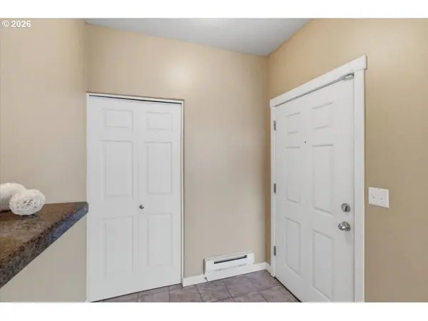 1807 NE 101ST AVE, Hillsboro, OR 97006