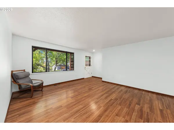 1627 SW TROY ST, Portland, OR 97219
