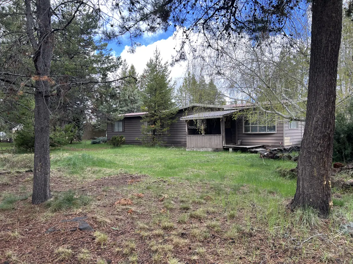 16038 Amber Ln, La Pine, OR 97739-9612