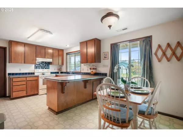 588 SE POWELL AVE, Corvallis, OR 97333