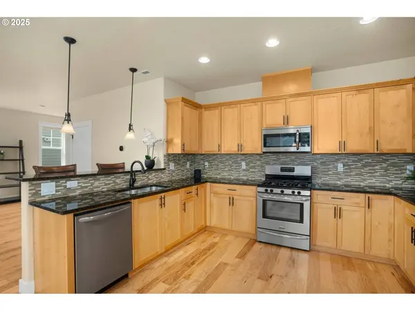10100 SW FOXTROT TER, Beaverton, OR 97008
