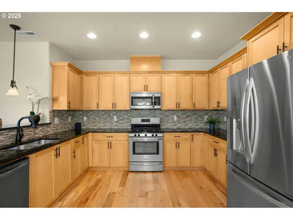 10100 SW FOXTROT TER, Beaverton, OR 97008