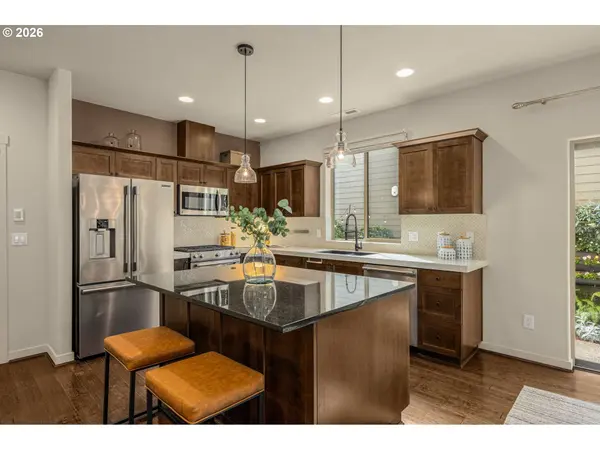 17102 SW 132ND TER, Portland, OR 97224