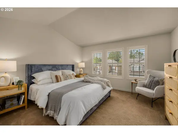 17102 SW 132ND TER, Portland, OR 97224