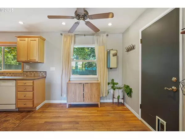 3120 SE BIRCH AVE, Milwaukie, OR 97267