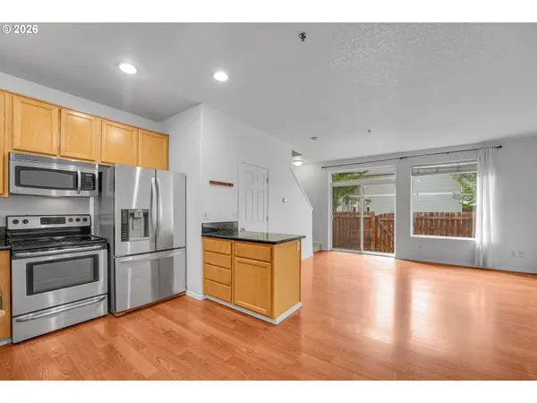 1117 NE PERL WAY, Hillsboro, OR 97006