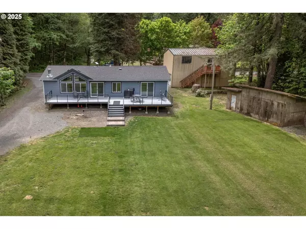 28313 CHAPMAN RD, Scappoose, OR 97056