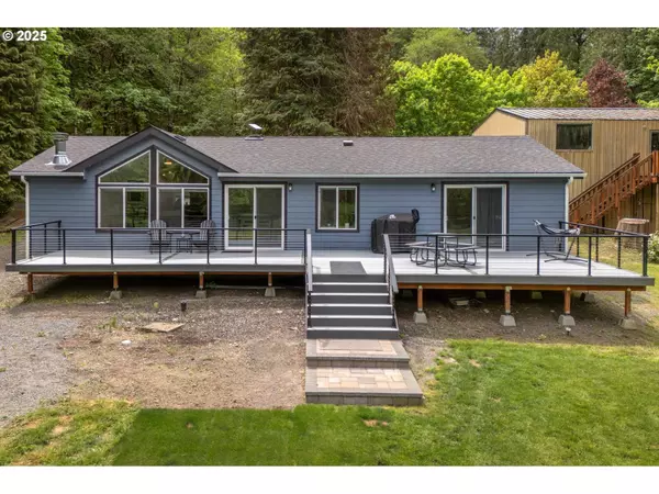 28313 CHAPMAN RD, Scappoose, OR 97056