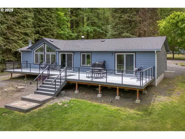 28313 CHAPMAN RD, Scappoose, OR 97056