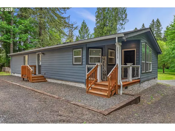 28313 CHAPMAN RD, Scappoose, OR 97056