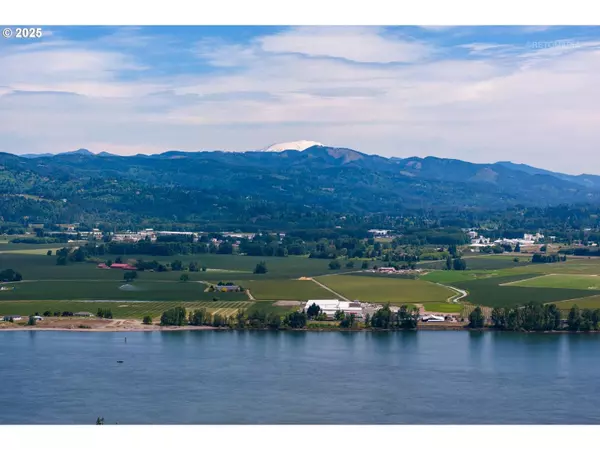 1855 9TH ST, Columbia City, OR 97018