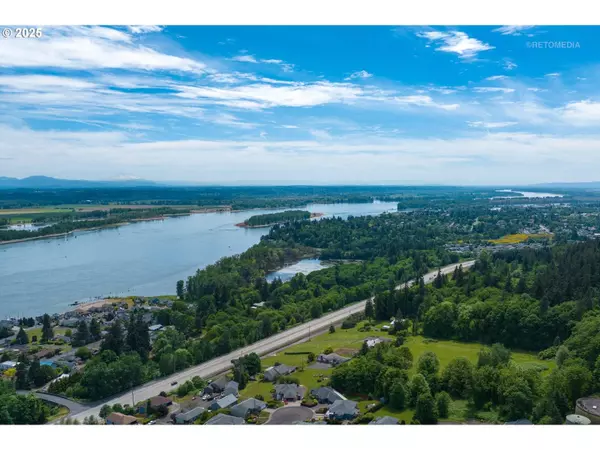 1855 9TH ST, Columbia City, OR 97018