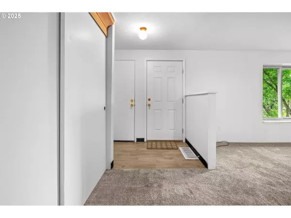 345 S 11TH ST, St Helens, OR 97051