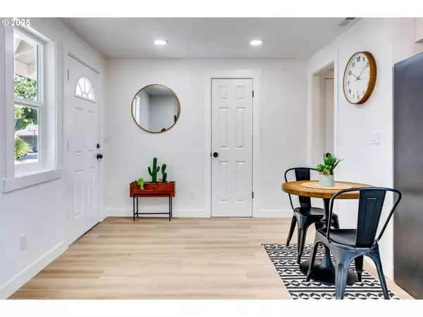 10455 SW MEADOW ST, Tigard, OR 97223