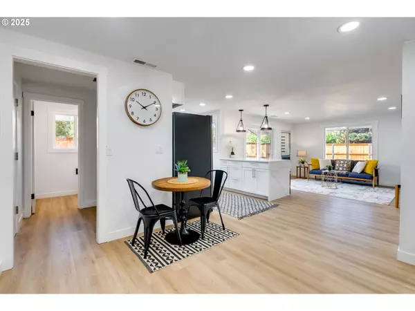 10455 SW MEADOW ST, Tigard, OR 97223