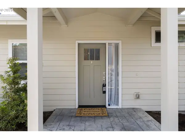 367 E 4TH ST, Lowell, OR 97452