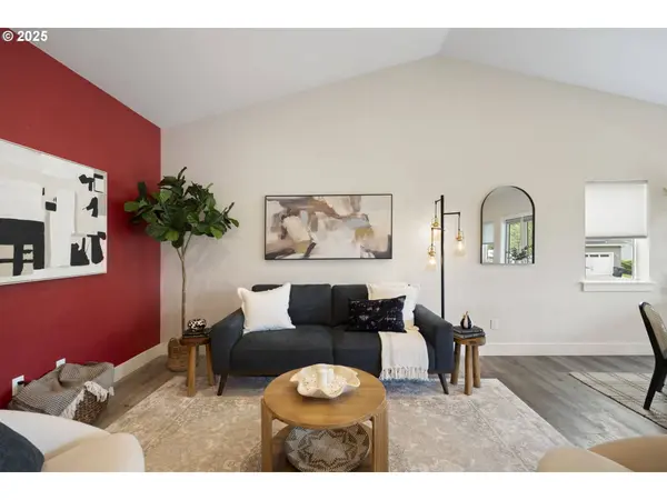 367 E 4TH ST, Lowell, OR 97452