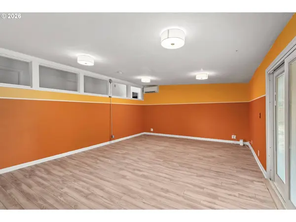 3003 RIVER RD, Eugene, OR 97404