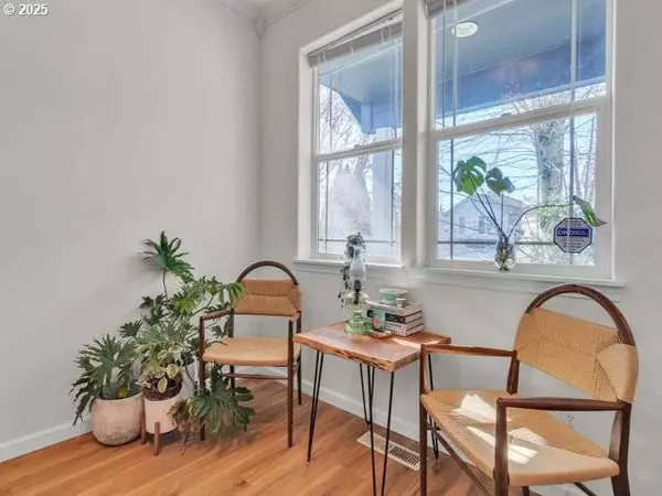 1681 NW 6TH ST, Mc Minnville, OR 97128