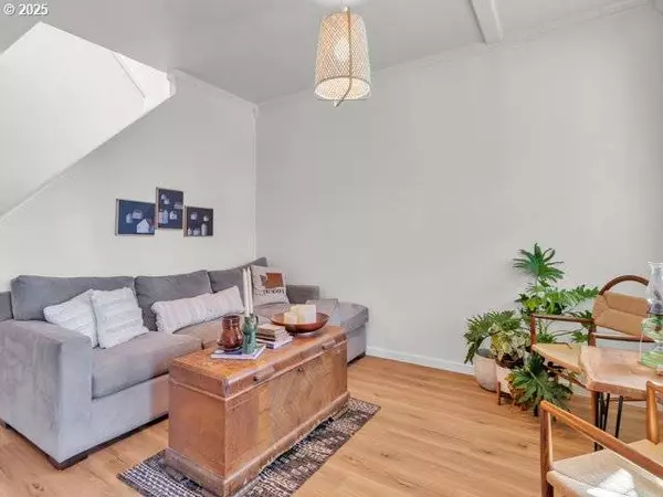 1681 NW 6TH ST, Mc Minnville, OR 97128