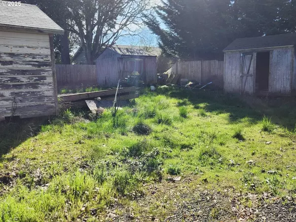 826 SW GILSON ST, Mc Minnville, OR 97128