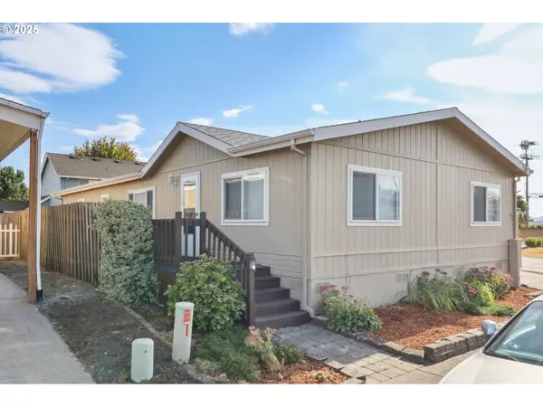 1000 S MCKERN CT #40, Newberg, OR 97132