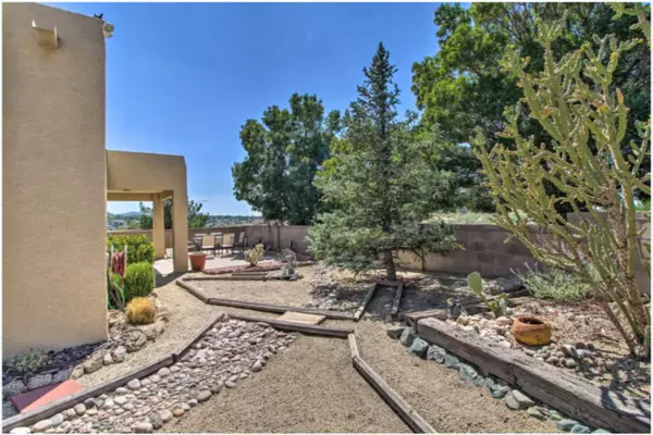 13800 SERENITY HILLS CT SE, Albuquerque, NM 87123