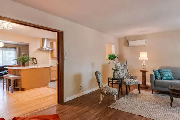 4749 TRUMBULL AVE SE, Albuquerque, NM 87108