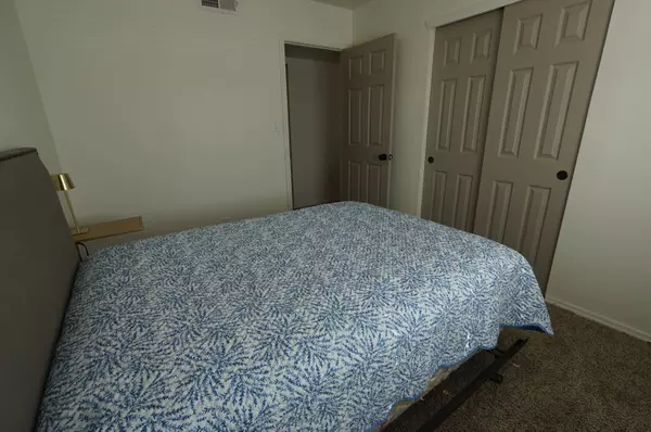 6501 DUNGAN ST NE, Albuquerque, NM 87109