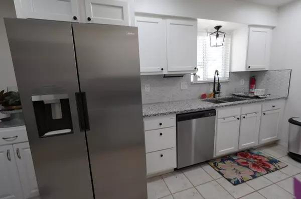 6501 DUNGAN ST NE, Albuquerque, NM 87109