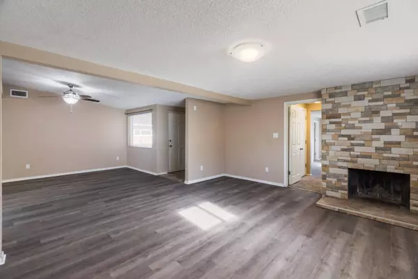 1825 Pitt ST NE, Albuquerque, NM 87112