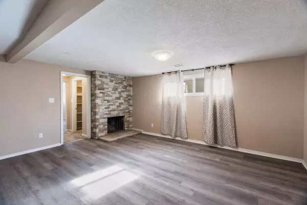 1825 Pitt ST NE, Albuquerque, NM 87112