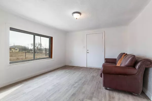 39 Orchard RD, Belen, NM 87002