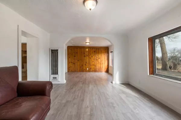 39 Orchard RD, Belen, NM 87002