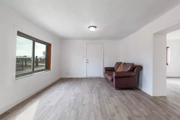 39 Orchard RD, Belen, NM 87002