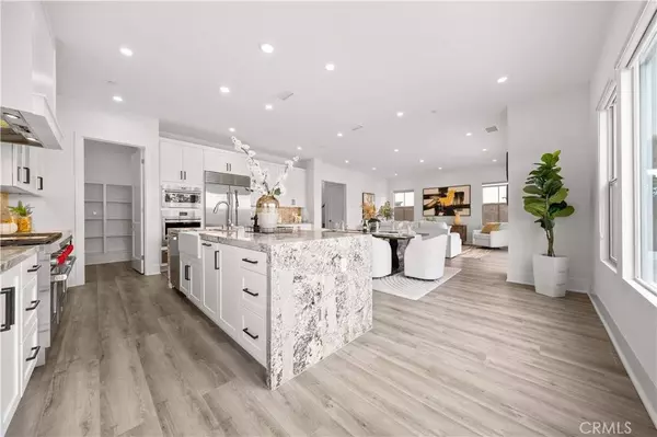 59 Longchamp, Irvine, CA 92602