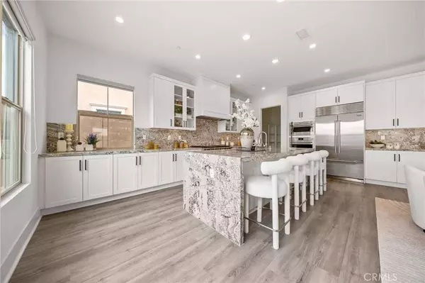 59 Longchamp, Irvine, CA 92602