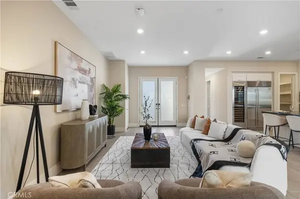 72 Ray, Irvine, CA 92618