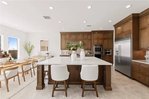 20564 W Bluebird CT, Porter Ranch, CA 91326