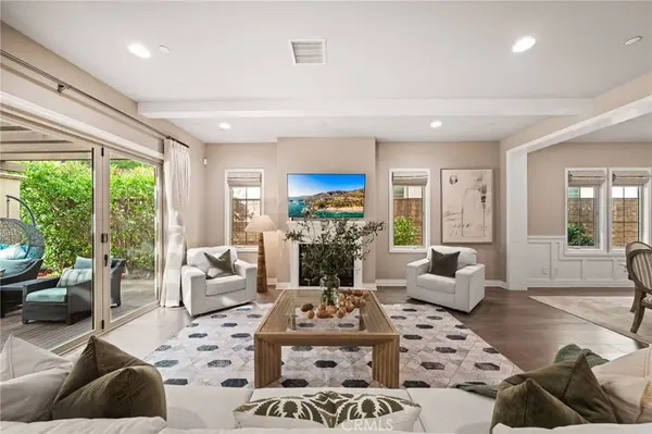 46 Shadybend, Irvine, CA 92602