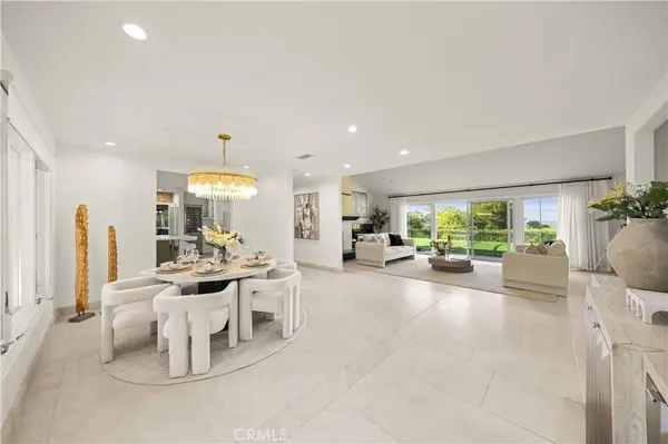 16935 Esquira Pl, Encino, CA 91436