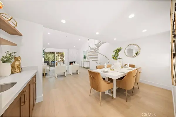 15 Eucalyptus, Irvine, CA 92612