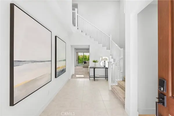 106 Glydon, Irvine, CA 92618