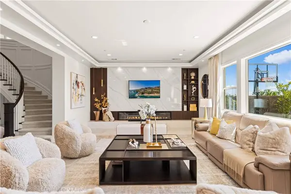 5512 Heritage Oak DR, Lake Forest, CA 92679