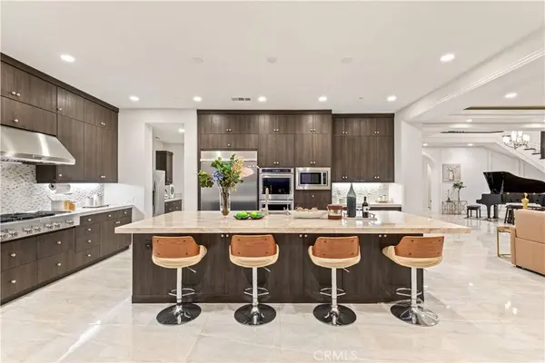 5512 Heritage Oak DR, Lake Forest, CA 92679