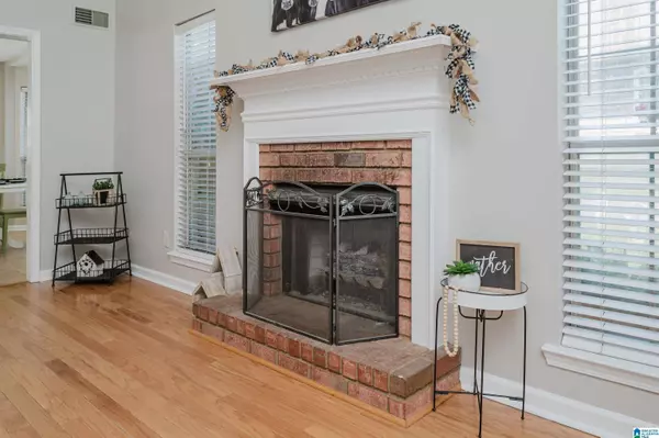 189 STONECLIFF CIRCLE, Pelham, AL 35124