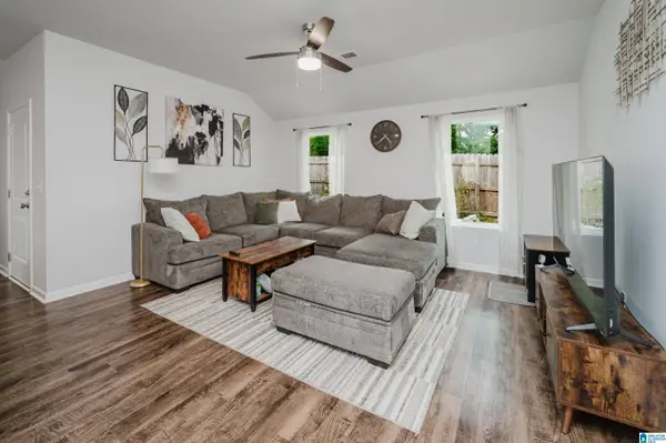 286 AMBER AVENUE, Calera, AL 35040