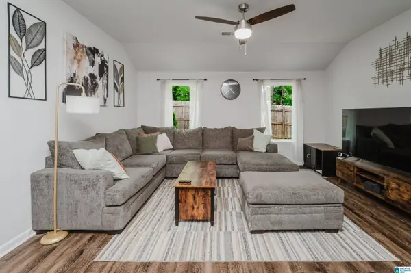 286 AMBER AVENUE, Calera, AL 35040