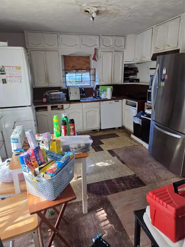 905 Adele ST, Houston, TX 77009